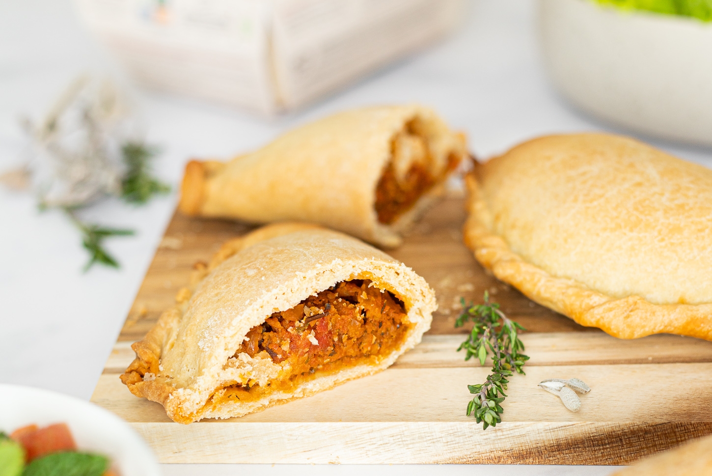 empanadas de pois chiche tomate oignon thym basilic et romarin
